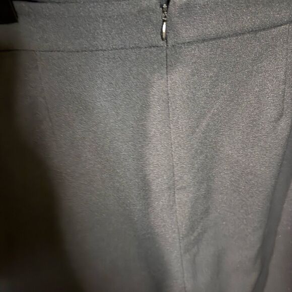 Nine West Black Asymmetrical Button Front Skirt Textured fabric - Picture 7 of 9